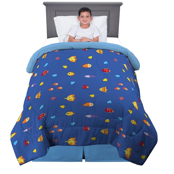 Baby Shark Kids Bedding Soft Microfiber Reversible Comforter - Picture 3 of 7